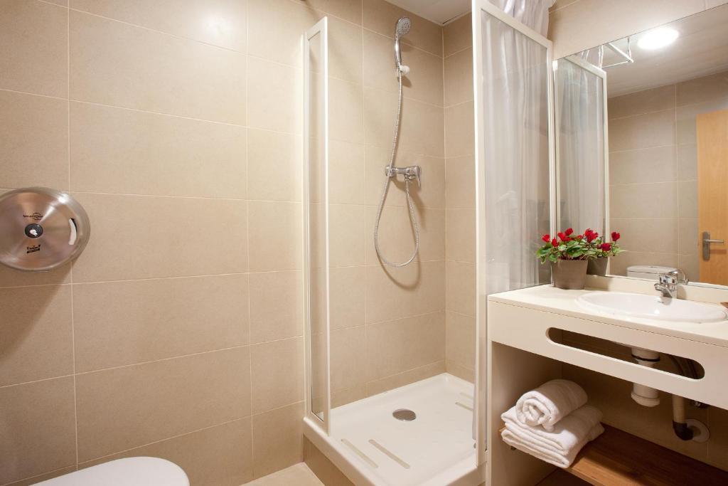 Pension Mariluz Барселона Номер фото